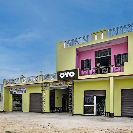 Hotel O Milan Garden Hotel And Restaurant Jhajhar Exterior photo